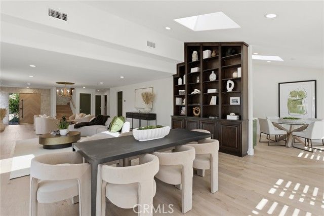 4707 Park Olivo N, Calabasas, CA 91302