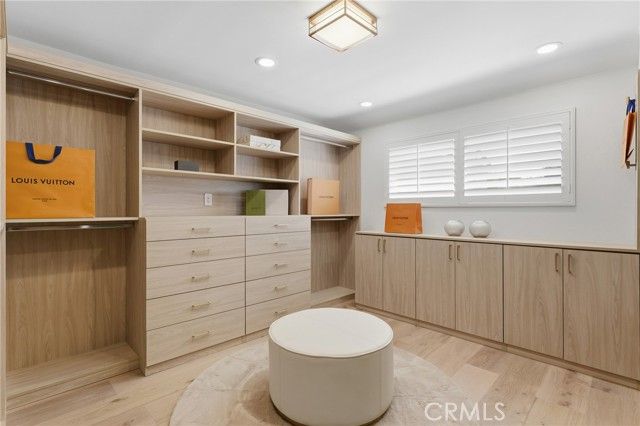 4707 Park Olivo N, Calabasas, CA 91302