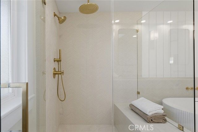 4707 Park Olivo N, Calabasas, CA 91302