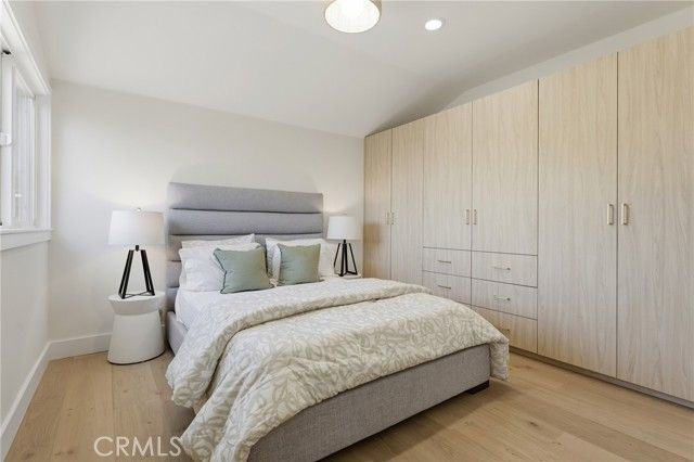 4707 Park Olivo N, Calabasas, CA 91302