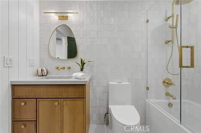 4707 Park Olivo N, Calabasas, CA 91302