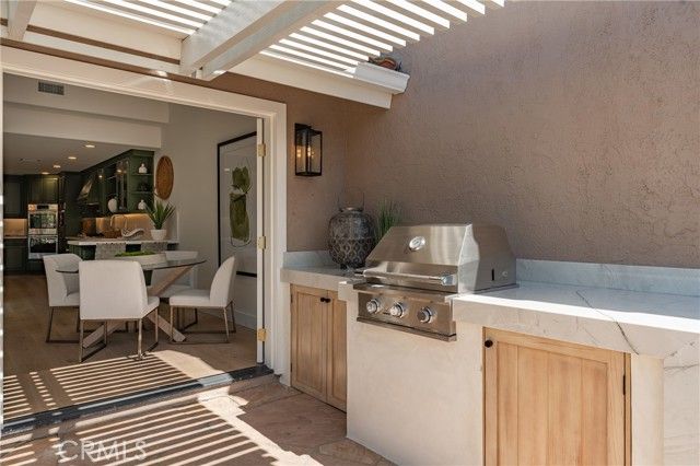 4707 Park Olivo N, Calabasas, CA 91302