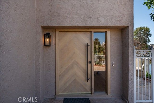 4707 Park Olivo N, Calabasas, CA 91302