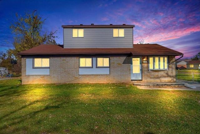 27002 Stacy Street, Taylor, MI 48180