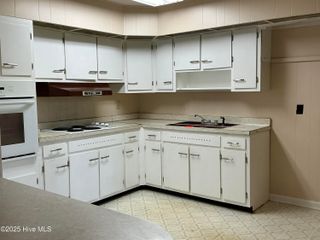 702 Forest Grove Avenue, Jacksonville, NC 28540