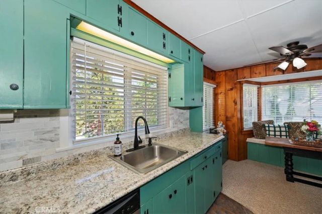 23720 Hillside, Crestline, CA 92325