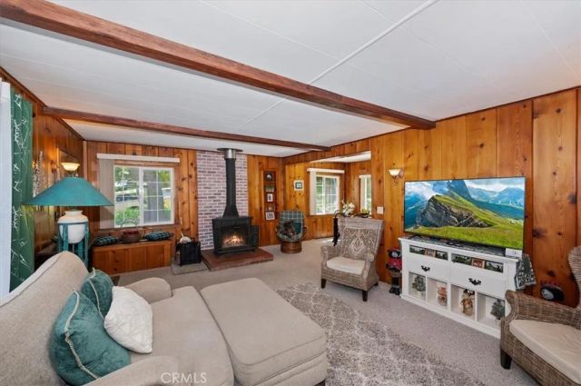 23720 Hillside, Crestline, CA 92325