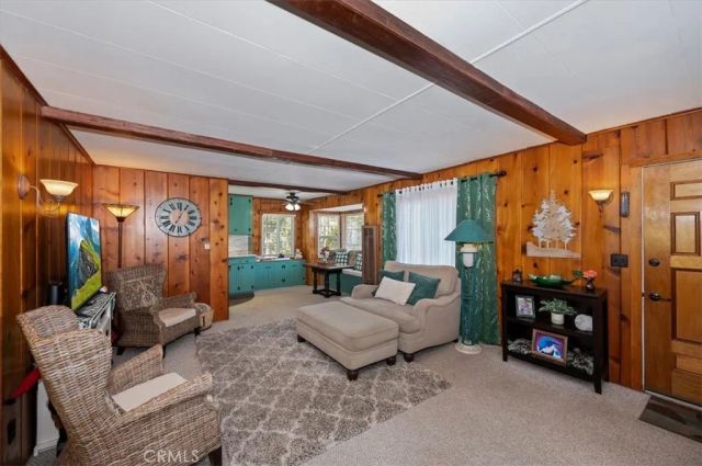 23720 Hillside, Crestline, CA 92325