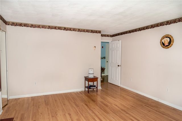 185 Manville Hill Rd Road 506, Cumberland, RI 02864