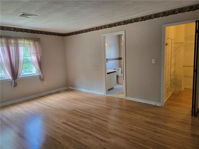 185 Manville Hill Rd Road 506, Cumberland, RI 02864
