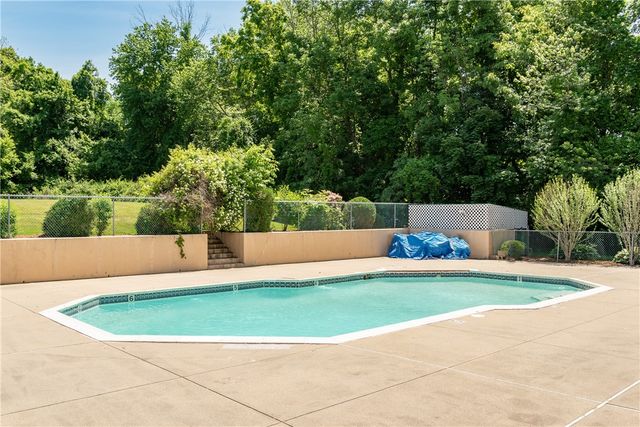185 Manville Hill Rd Road 506, Cumberland, RI 02864