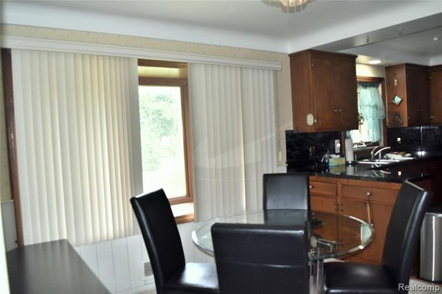 29140 Briarbank Court, Southfield, MI 48034