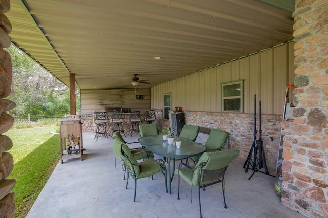 19449 & 19587 Fm 530, Hallettsville, TX 77964