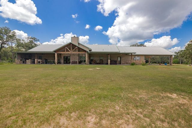 19449 & 19587 Fm 530, Hallettsville, TX 77964