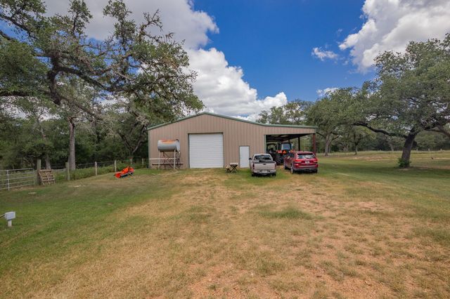 19449 & 19587 Fm 530, Hallettsville, TX 77964