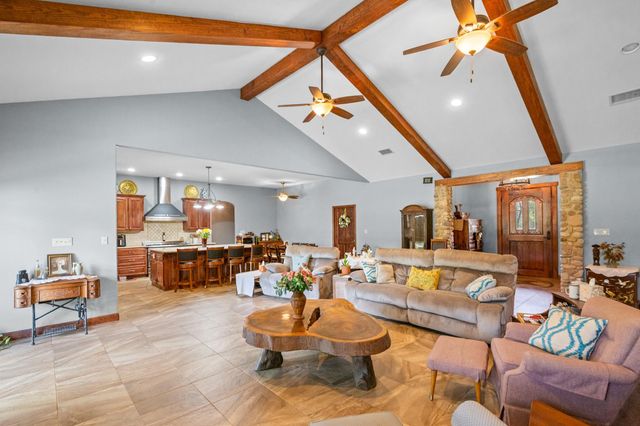 19449 & 19587 Fm 530, Hallettsville, TX 77964