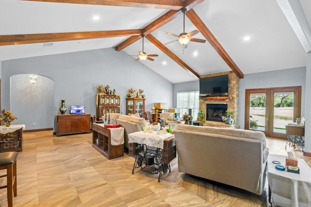 19449 & 19587 Fm 530, Hallettsville, TX 77964