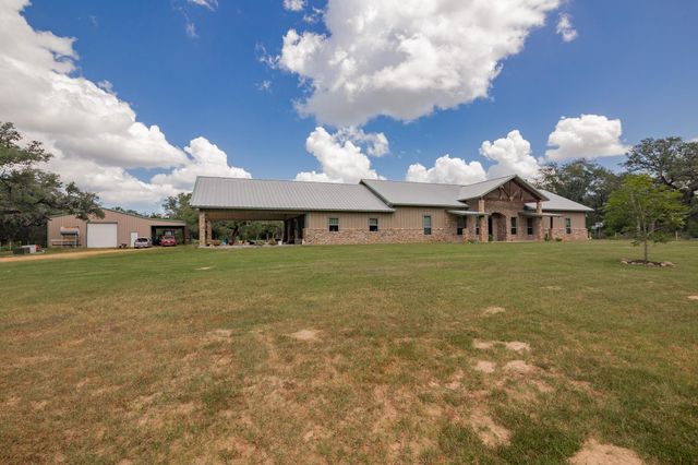 19449 & 19587 Fm 530, Hallettsville, TX 77964