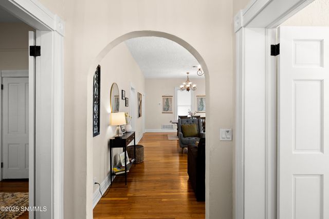 1010 Plain St Street, Las Cruces, NM 88001