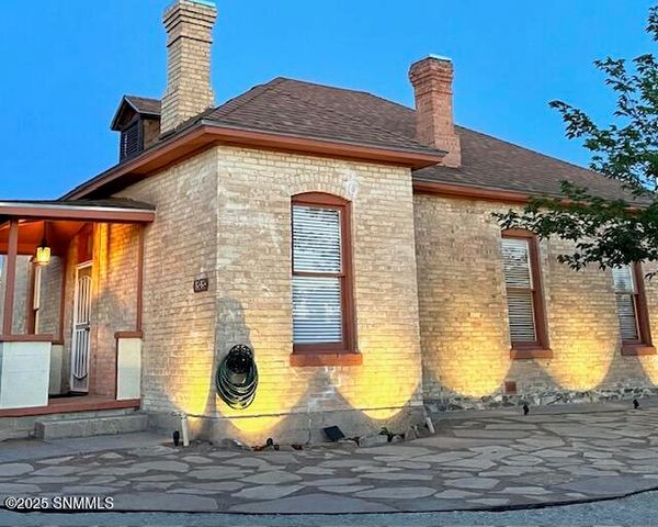 1010 Plain St Street, Las Cruces, NM 88001