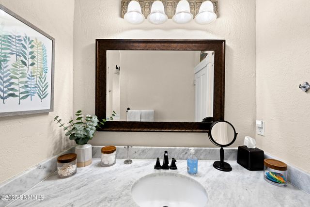 1010 Plain St Street, Las Cruces, NM 88001