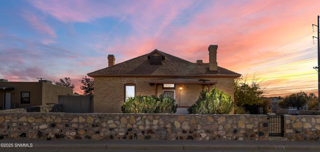 1010 Plain St Street, Las Cruces, NM 88001