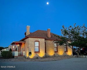 1010 Plain St Street, Las Cruces, NM 88001