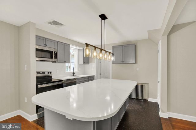 2302 READING BLVD, Reading, PA 19609