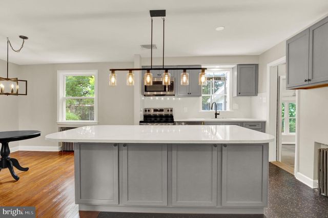 2302 READING BLVD, Reading, PA 19609