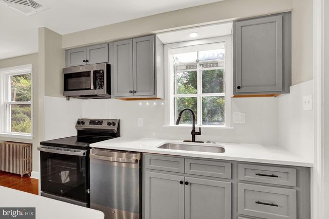 2302 READING BLVD, Reading, PA 19609