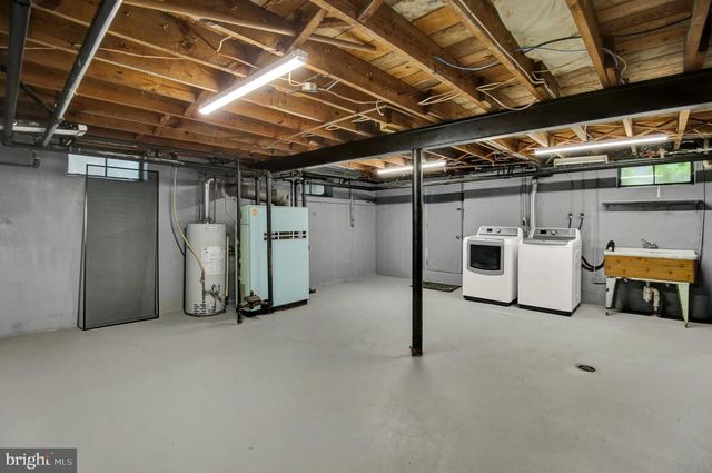 2302 READING BLVD, Reading, PA 19609