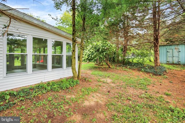 2302 READING BLVD, Reading, PA 19609
