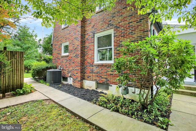 2302 READING BLVD, Reading, PA 19609