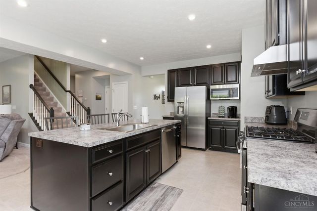 1424 Woodlan Court, Batavia Twp, OH 45102