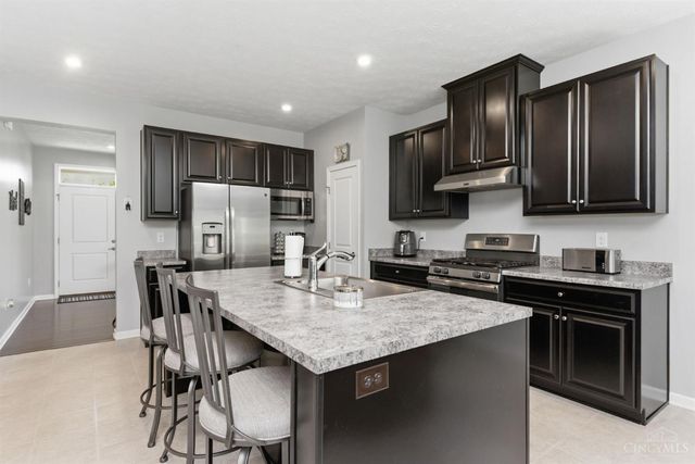 1424 Woodlan Court, Batavia Twp, OH 45102