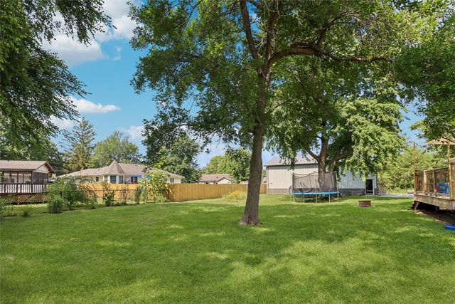 504 E Walnut Street, New Sharon, IA 50207