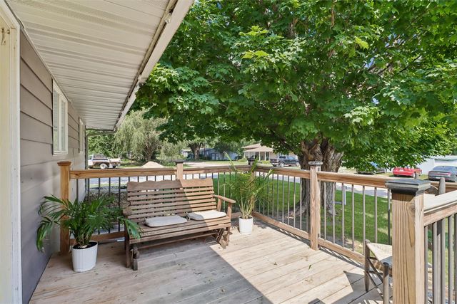 504 E Walnut Street, New Sharon, IA 50207