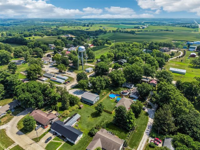 504 E Walnut Street, New Sharon, IA 50207