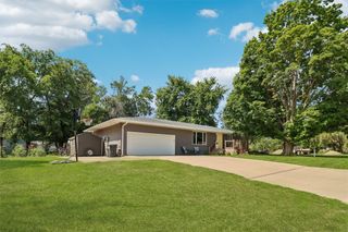 504 E Walnut Street, New Sharon, IA 50207