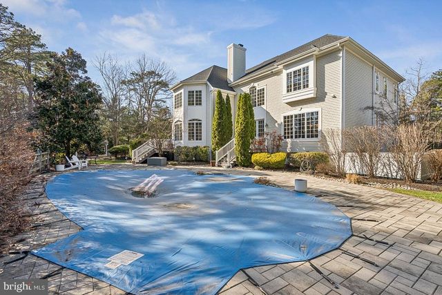 11 CLIFF SWALLOW DR, Medford, NJ 08055