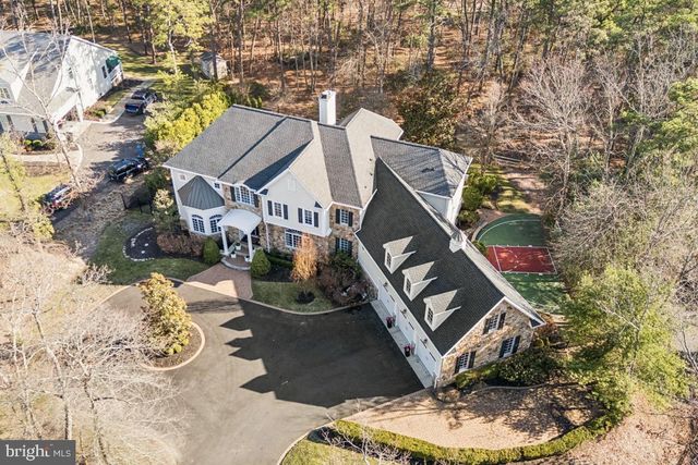 11 CLIFF SWALLOW DR, Medford, NJ 08055