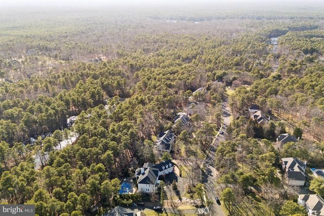 11 CLIFF SWALLOW DR, Medford, NJ 08055
