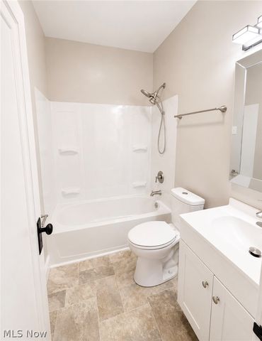 154 Roslyn Drive, Youngstown, OH 44505