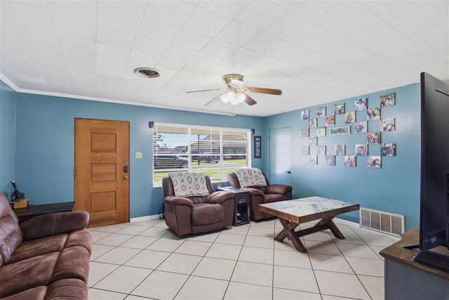 1822 Sarah Lane, Lake Charles, LA 70605