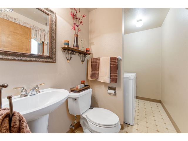 8212 Ne 219TH Ave, Vancouver, WA 98682