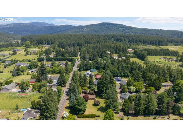 8212 Ne 219TH Ave, Vancouver, WA 98682