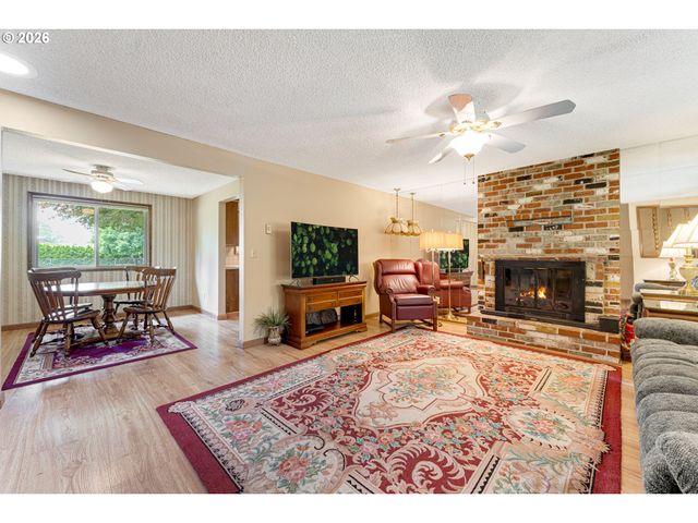 8212 Ne 219TH Ave, Vancouver, WA 98682