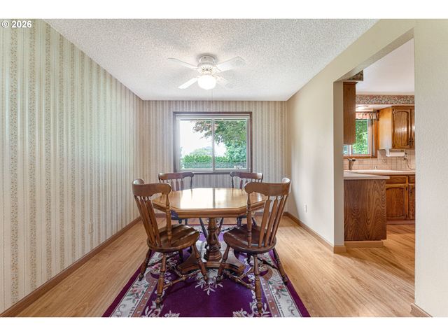 8212 Ne 219TH Ave, Vancouver, WA 98682