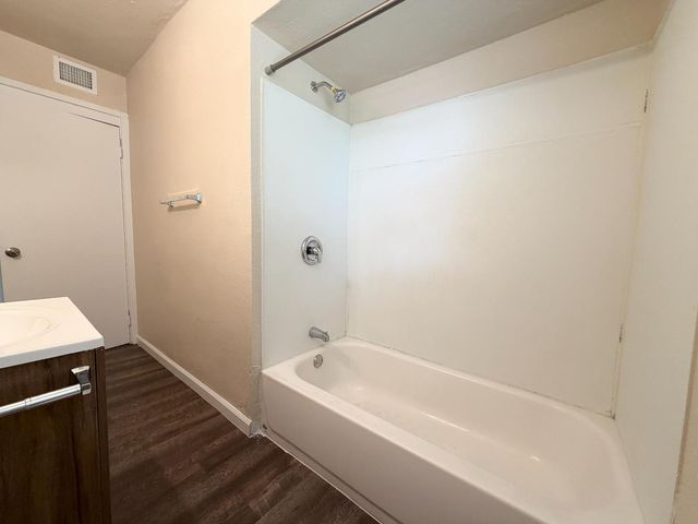 622 N Palm Avenue, Fresno, CA 93728