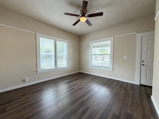 622 N Palm Avenue, Fresno, CA 93728